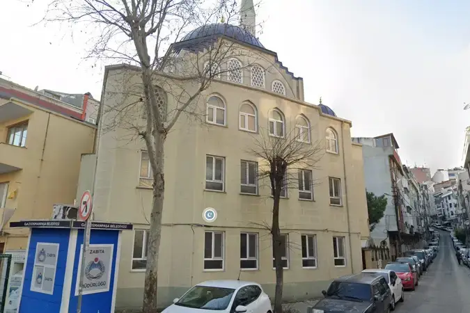 İstanbul Gaziosmanpaşa Kumluçiftlik Cami kapak görseli