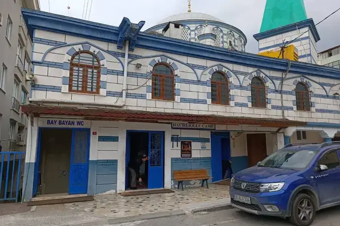 İstanbul Gaziosmanpaşa Kazım Karabekir Hayırlıoğlu Cami kapak görseli