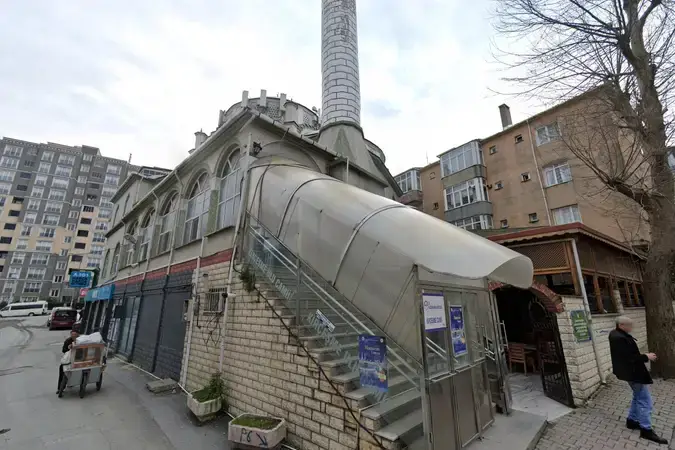 İstanbul Gaziosmanpaşa Kırçeşme Ulu Cami kapak görseli
