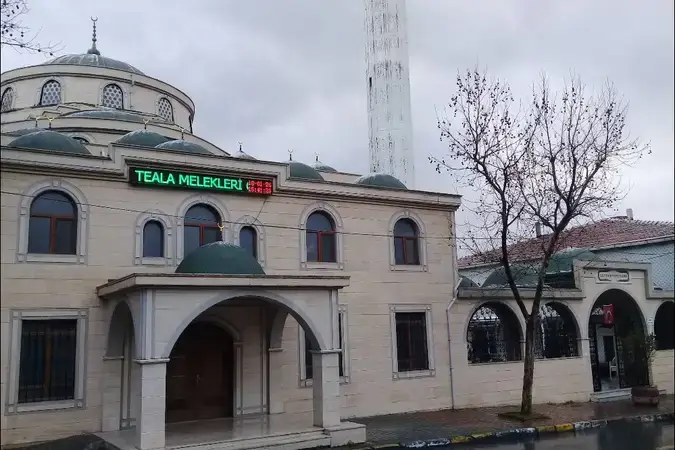 İstanbul Gaziosmanpaşa Seyrantepe Cami kapak görseli