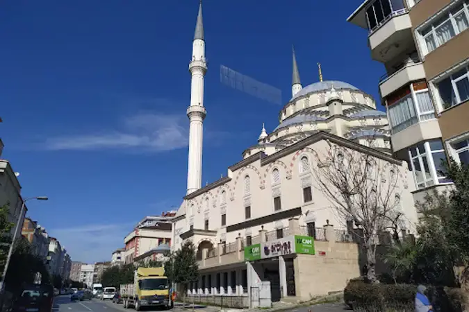 İstanbul Güngören Birlik Cami kapak görseli