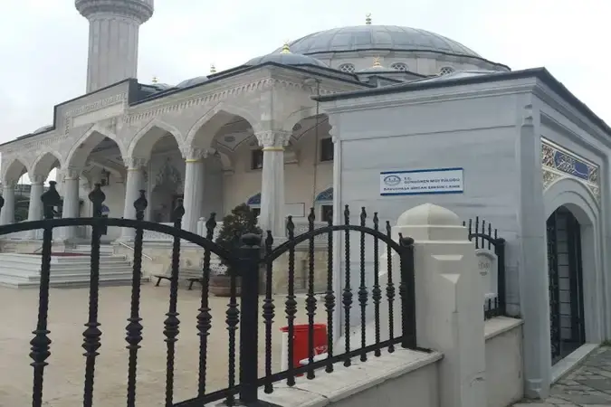 İstanbul Güngören Davutpaşa Bircan Eresin Cami kapak görseli