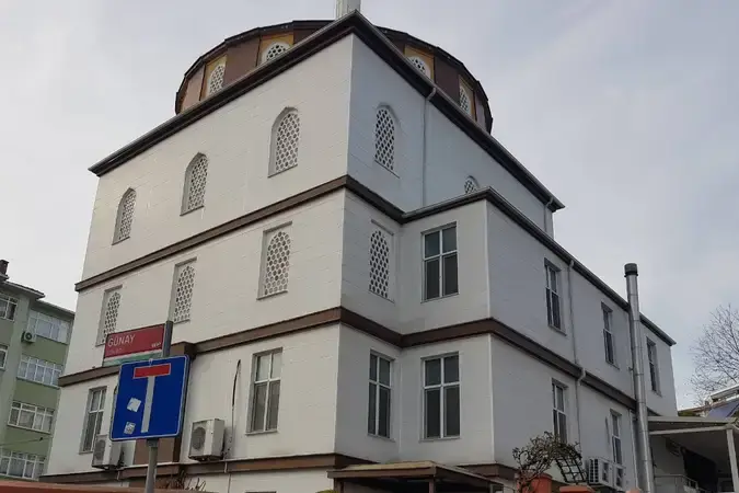 İstanbul Güngören Merter İnce Minare Cami kapak görseli