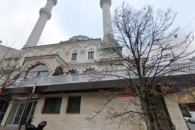 İstanbul Güngören Sanayi Beyazgül Cami kapak görseli