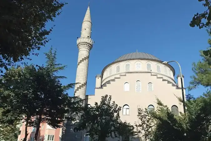 İstanbul Kadıköy Ahmet Süt Cami kapak görseli