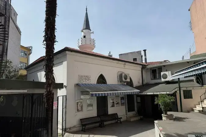 İstanbul Kadıköy Caferağa Cami kapak görseli