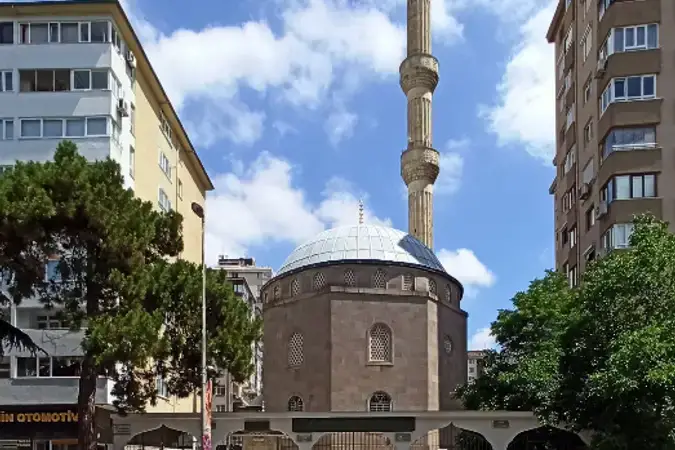 İstanbul Kadıköy Çemenzar Cami kapak görseli
