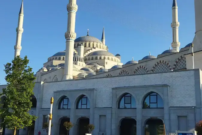 İstanbul Kadıköy Koşuyolu Cami kapak görseli