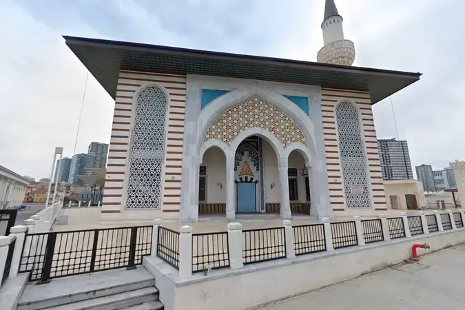 İstanbul Kadıköy Prof. Dr. Osman Özturk İncirli Bostan Cami kapak görseli