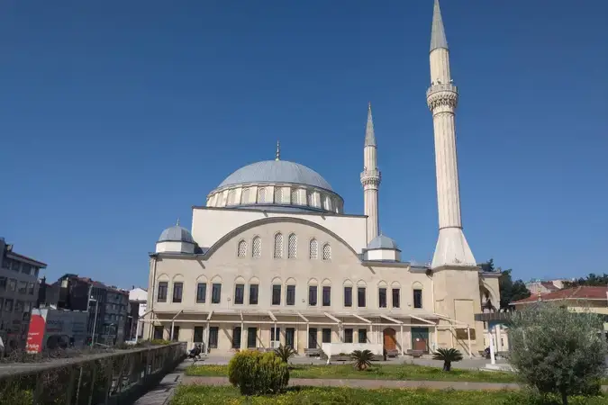 İstanbul Kadıköy Söğütlü Çeşme Cami kapak görseli