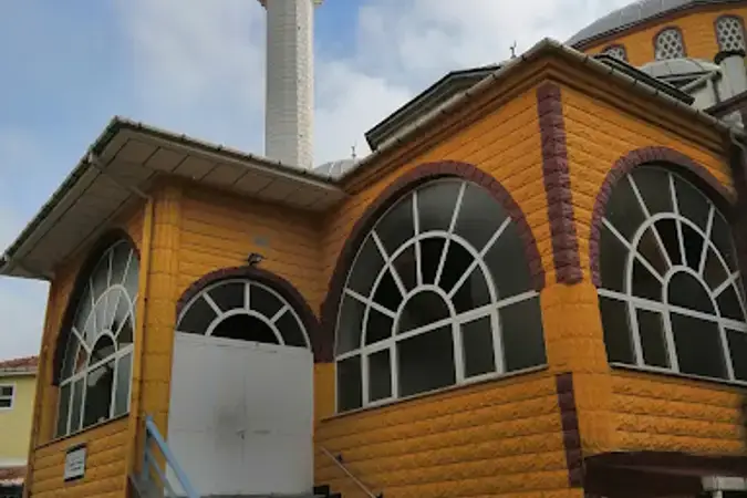 İstanbul Kartal Esentepe Yunus Emre Cami kapak görseli