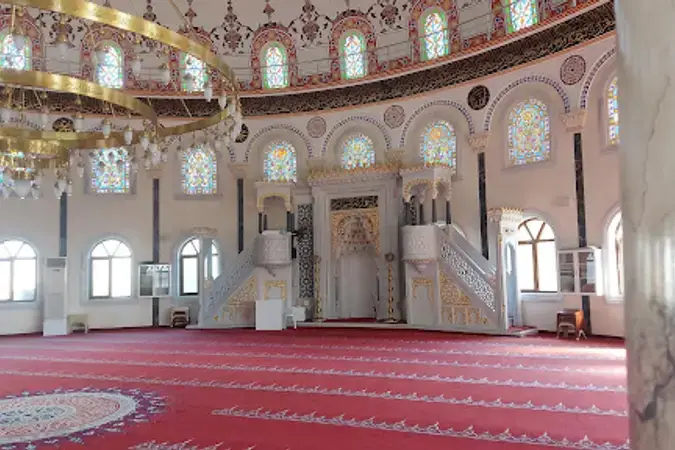İstanbul Kartal Meral Akşehirlioğlu Cami kapak görseli