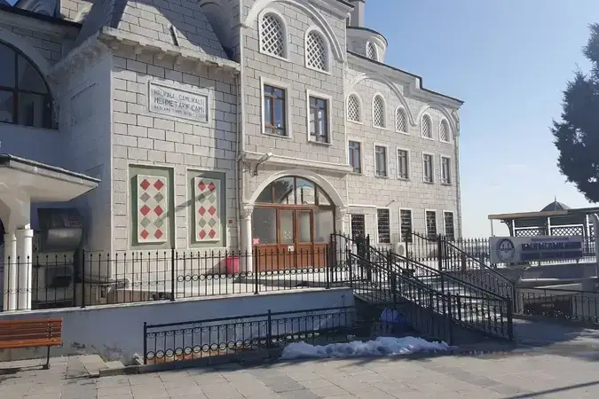 İstanbul Küçükçekmece Çamlıkaltı Mehmet Akif Cami kapak görseli