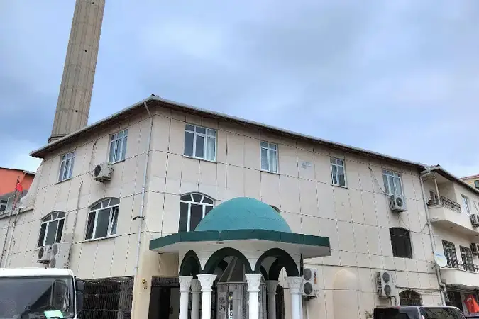 İstanbul Küçükçekmece Darüsselam Cami kapak görseli