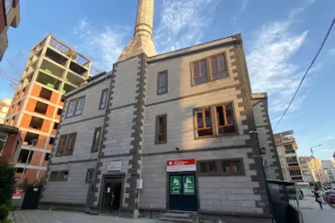 İstanbul Küçükçekmece Kanarya Hacı Osman Dereli Cami kapak görseli