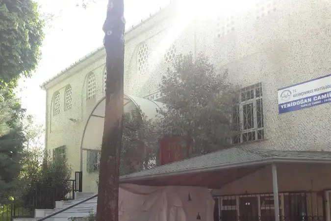 İstanbul Küçükçekmece Halkalı Yenidoğan Cami kapak görseli