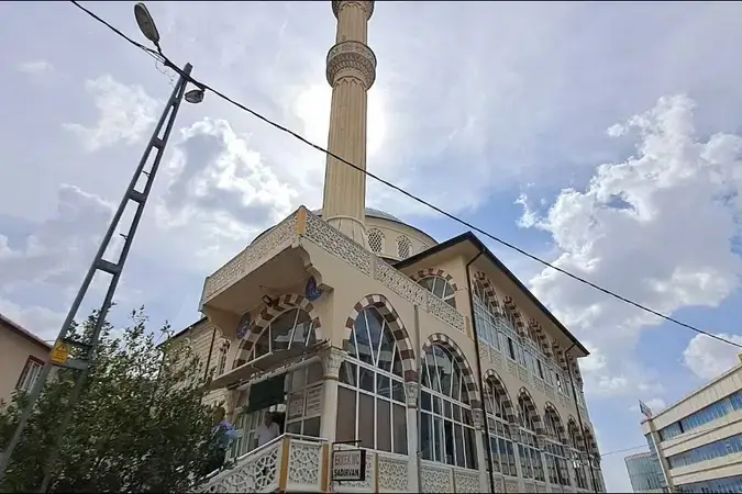 İstanbul Küçükçekmece Halkalı Merkez Cami kapak görseli