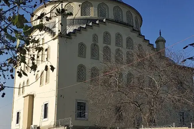 İstanbul Küçükçekmece İç Kumsal Cami (Hacı Ahmet Cami) kapak görseli