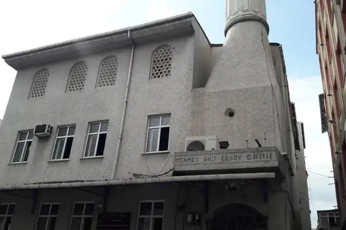İstanbul Küçükçekmece İkitelli Mehmet Akif Ersoy Cami kapak görseli