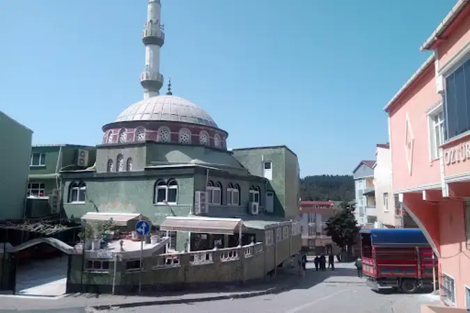 İstanbul Küçükçekmece Söğütlü Çeşme Yeni Cami kapak görseli