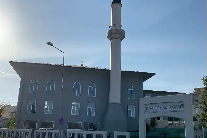 İstanbul Küçükçekmece Saadet Abdik Cami kapak görseli