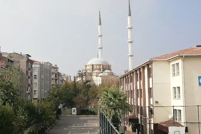 İstanbul Küçükçekmece Sefaköy Gültepe Fatih Cami kapak görseli