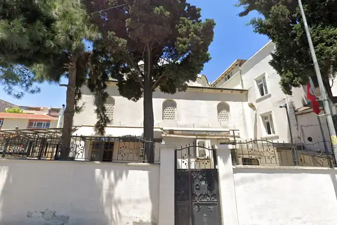 İstanbul Küçükçekmece Sefaköy Kartaltepe Cami kapak görseli