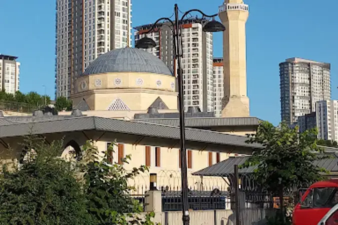 İstanbul Küçükçekmece Toki Merkez Cami kapak görseli