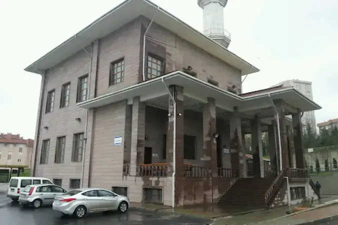 İstanbul Küçükçekmece Toplukonut Eda Cami kapak görseli
