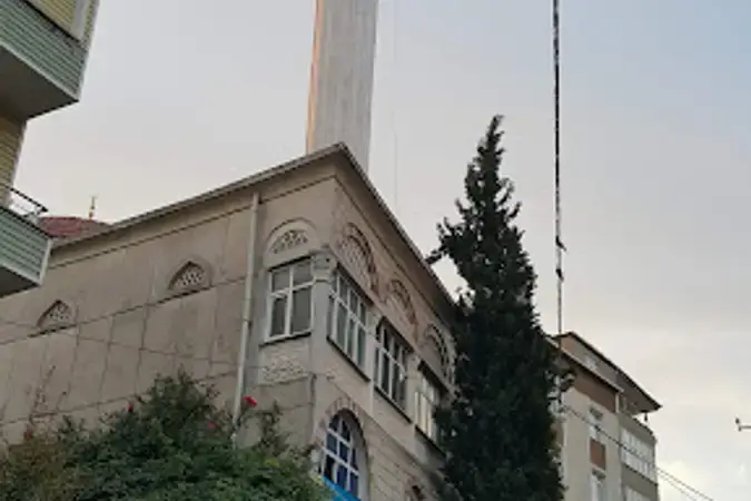 İstanbul Küçükçekmece Uhuvvet Cami kapak görseli