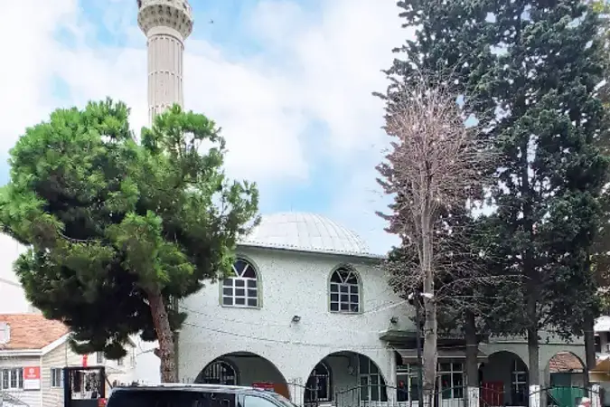 İstanbul Küçükçekmece Yıldız Cami kapak görseli