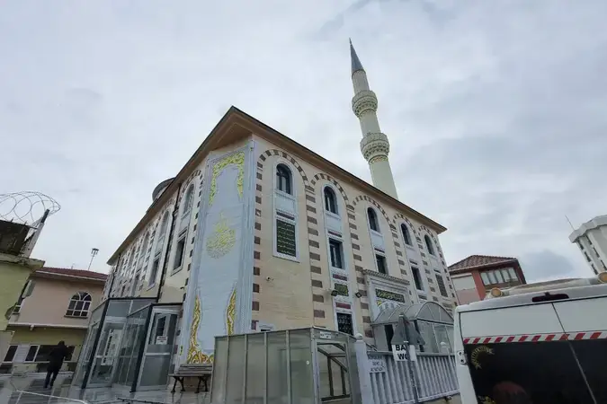 İstanbul Maltepe Orhangazi Yaşar Cimili Cami kapak görseli