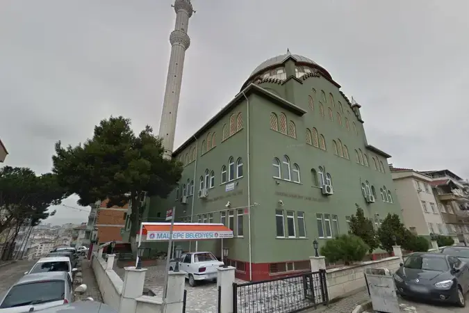 İstanbul Maltepe Varnalı Galip Bey Cami kapak görseli