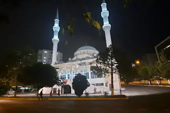 İstanbul Maltepe Yusuf Ziya Üçüncü Cami kapak görseli