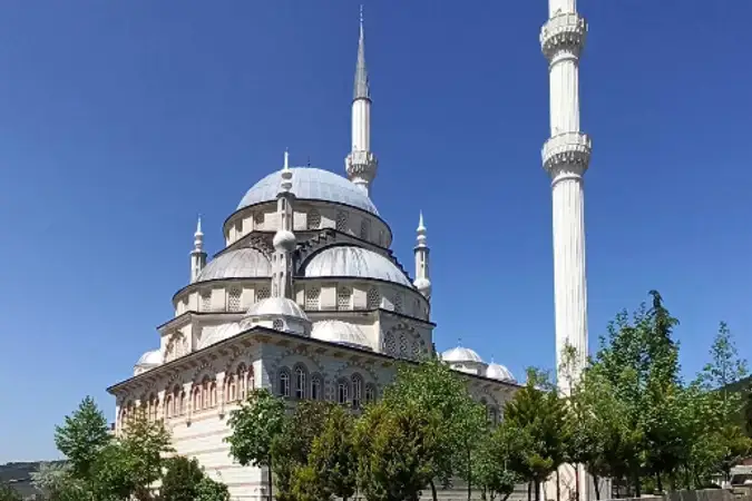 İstanbul Pendik Ertuğrulgazi Merkez Cami kapak görseli