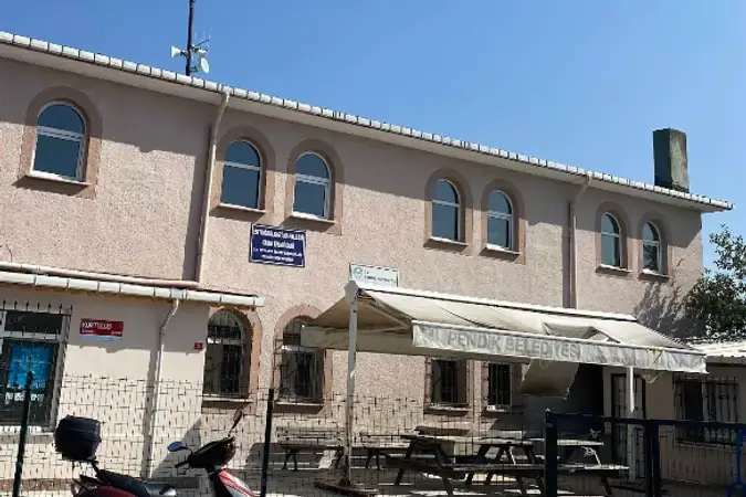 İstanbul Pendik Ertuğrulgazi Hasan Efendi Cami kapak görseli