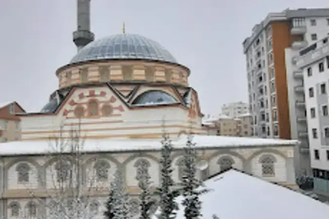 İstanbul Pendik Kavakpınar Yeşil Cami kapak görseli