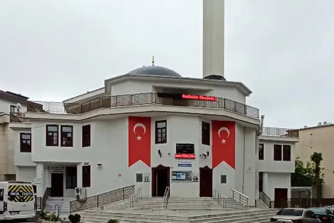 İstanbul Pendik Reşat Üçüncü Yeni Cami kapak görseli