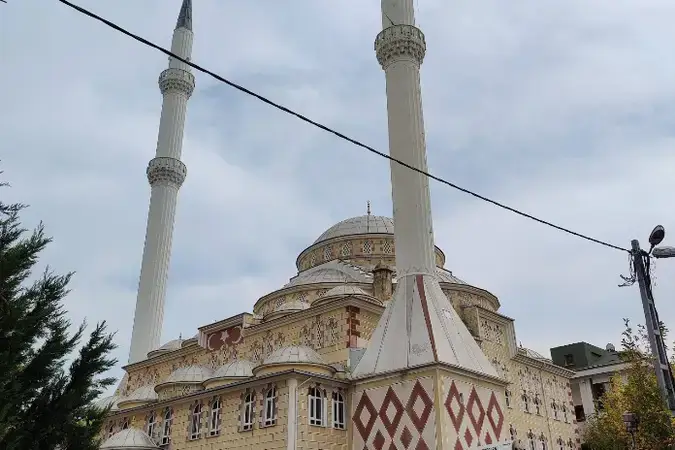 İstanbul Sancaktepe Samandıra Osmangazi Cami kapak görseli