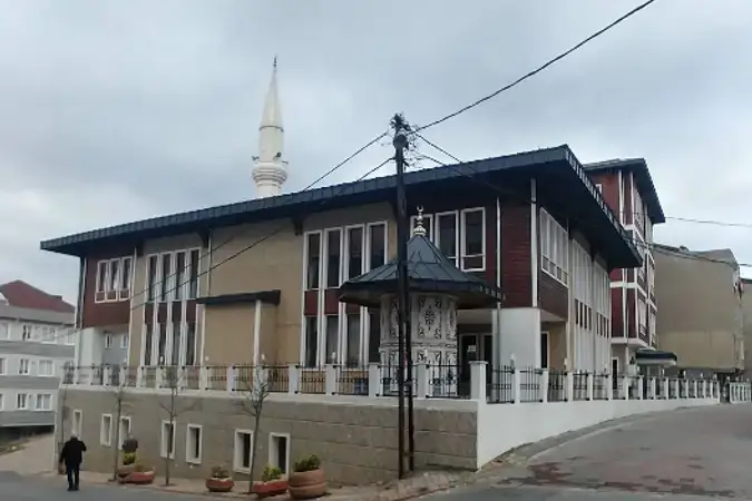 İstanbul Sancaktepe Sarıgazi Ahmet Bıyık Cami kapak görseli