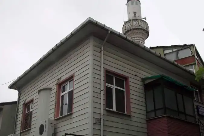 İstanbul Sarıyer Maden Mahallesi Cami kapak görseli