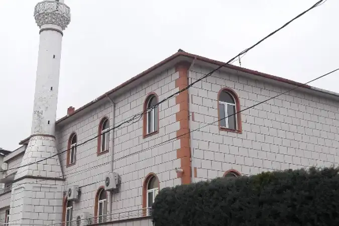 İstanbul Sarıyer Bağlarmevki Cevahirler Cami kapak görseli