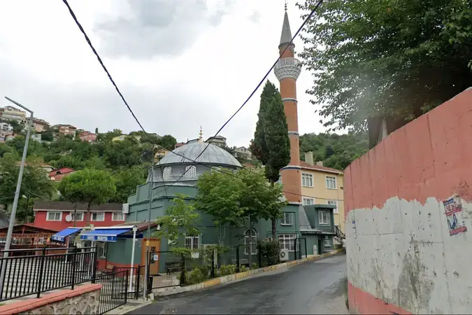 İstanbul Sarıyer Garip Hasan Cami kapak görseli