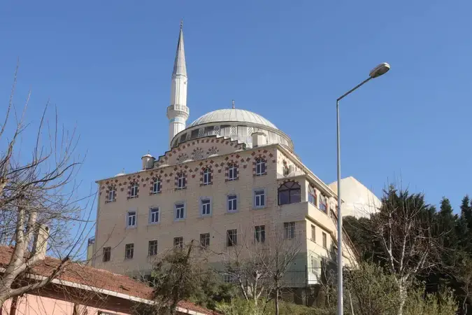 İstanbul Sarıyer Huzur Cami kapak görseli