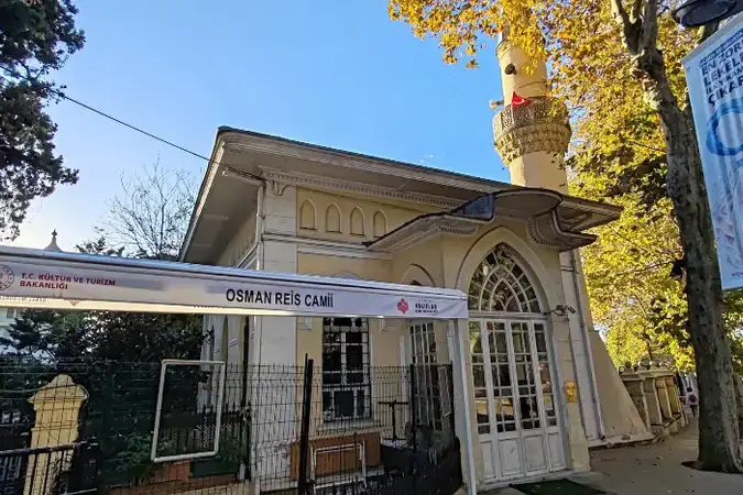 İstanbul Sarıyer İstinye Osman Reis Cami kapak görseli