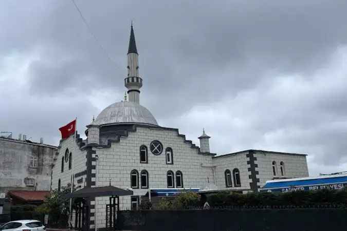 İstanbul Sarıyer Pınar Mahallesi Osman Kabil Cami kapak görseli