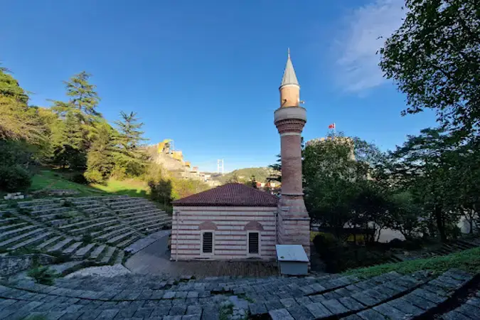 İstanbul Sarıyer Rumeli Hisarı Boğazkesen Cami kapak görseli