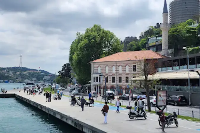 İstanbul Sarıyer Rumeli Hisarı Hacı Kemalettin Cami kapak görseli
