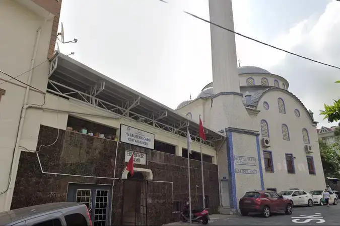 İstanbul Sarıyer Tarabya Aydınevler Ebubekir Cami kapak görseli