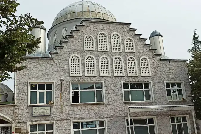İstanbul Sarıyer Tarabya Şenevler H. Cemal Yazman Cami kapak görseli